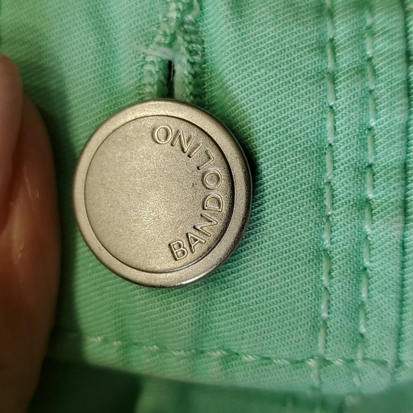 BANDOLINO, green capris size 6. GZREAT FOR GOLF Gme. Very‎ good used condition. - Picture 5 of 9